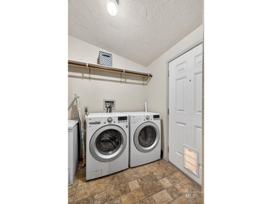 Charming and affordable single-level home in the heart of - photo 22