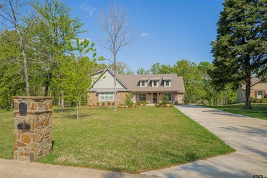 Stunning waterfront custom home in prestigious Royal Oaks - photo 3