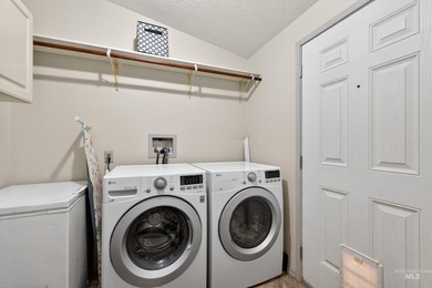 Charming and affordable single-level home in the heart of - photo 23
