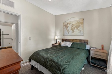 Charming and affordable single-level home in the heart of - photo 25