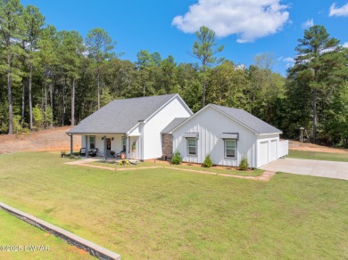 Indian Lake Home For Sale in Cedar Grove Tennessee