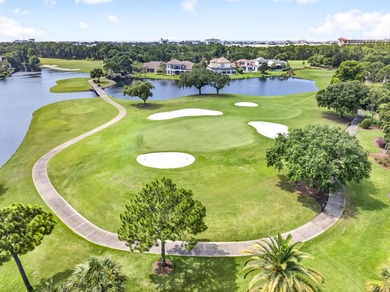 Luxury 4BR/4BA golf course home with lake views in the gated - photo 5