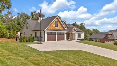 Stunning 2023 Four-Bedroom Property with Exceptional Amenities - photo 5