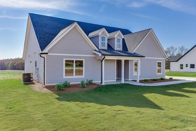 BEST VALUE IN THE COMMUNITY & BEAUTIFUL FLAT 1 ACRE LOT! - photo 3