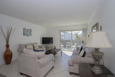 Welcome to this beautiful 2-bedroom, 1-bath condo in the - photo 6