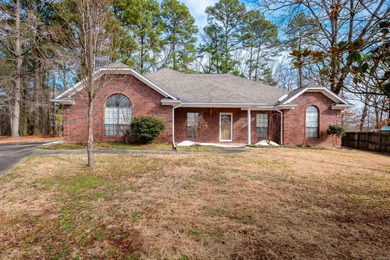 Arkansas River Home For Sale in Maumelle Arkansas