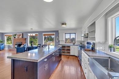Shy 8 ac -Rare multi-gen, farm-to-table lifestyle in May Valley! - photo 11