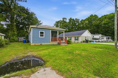 Renovated occupied auction property. This 3b/3ba 1 story home in - photo 3