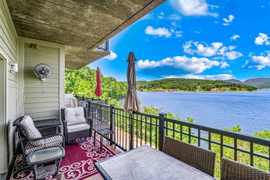 Perched on the banks of Cherokee Lake is where this well - photo 15