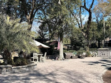 Marvelous opportunity to own a large, immaculate paver lot in - photo 1