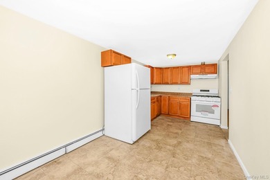 Legal 2-Family by C/O! Exceptional income-producing investment - photo 21