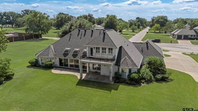 New home on the golf course? Yes, please! This spacious home - photo 4