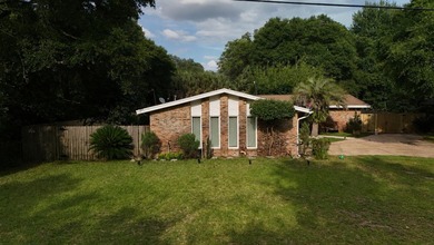 Welcome to resort-style living in one of Fort Walton Beach's - photo 4