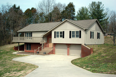 Ready to move into lake home with new flooring and new paint SOLD - Lake Home SOLD! in Bronston, Kentucky