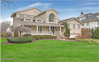 Exquisite Coastal Luxury -- Just Half a Block from the Ocean | - photo 2