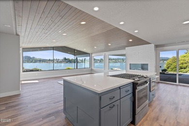 Lakefront home at the Oregon Coast, this single level this home - photo 8