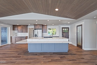 Lakefront home at the Oregon Coast, this single level this home - photo 9