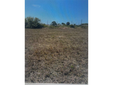 Wonderful lot with canal located in Dorado, excellent location - photo 2