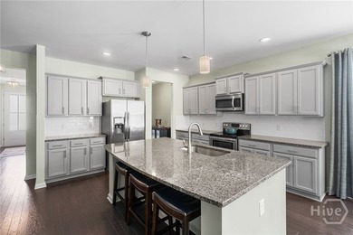 Cul-de-sac location. Private wooded backyard. Main-level guest - photo 15