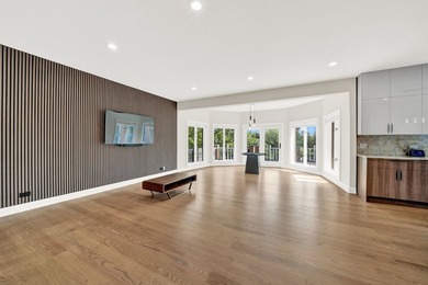 This TURN KEY LUXURY home in the desirable Meadow Lakes - photo 18