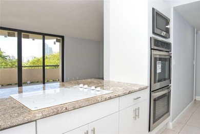 Beautifully renovated 2-bedroom, 2-bath corner residence on the - photo 8