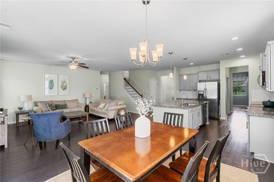 Cul-de-sac location. Private wooded backyard. Main-level guest - photo 20