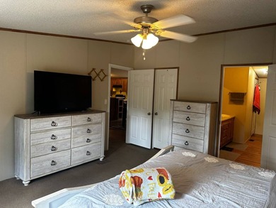 Well maintained home with 4 bedrooms, 2 bathrooms, furnished - photo 21