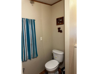 Well maintained home with 4 bedrooms, 2 bathrooms, furnished - photo 25
