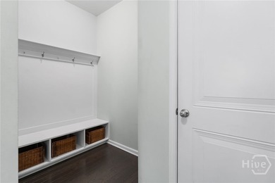 Cul-de-sac location. Private wooded backyard. Main-level guest - photo 31
