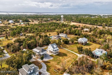 Beautiful custom-built coastal cottage just a short walk to the - photo 35