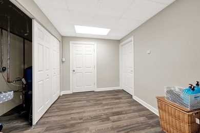 This TURN KEY LUXURY home in the desirable Meadow Lakes - photo 44