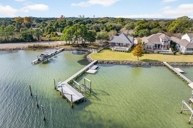 901 Peacock's Point Drive offers a rare single-level waterfront - photo 53