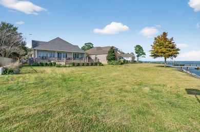 901 Peacock's Point Drive offers a rare single-level waterfront - photo 55