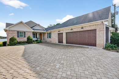 901 Peacock's Point Drive offers a rare single-level waterfront - photo 58