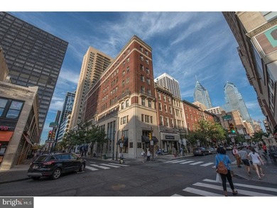 Rittenhouse Square Area Condo at 20th and Chestnut, 1 bed unit - photo 1