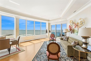 Experience penthouse living at its finest in one of Long Beach's - photo 6