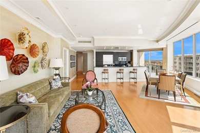 Experience penthouse living at its finest in one of Long Beach's - photo 9