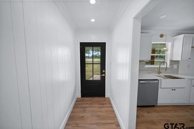 Welcome to this beautifully updated 3 bedroom 2 bath home - photo 4