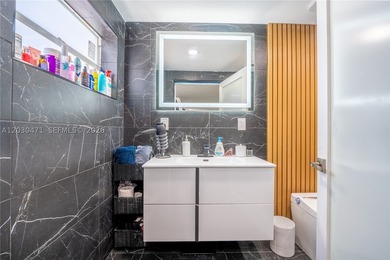 Exceptional investment and living opportunity in a prime - photo 14