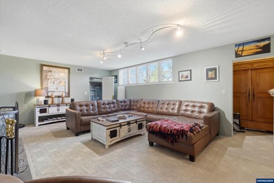 Privacy, views, and interior space come together on this - photo 24