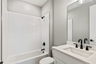 MOVE IN READY - CONSTRUCTION COMPLETE & BUILDER IS OFFERING $5K - photo 26