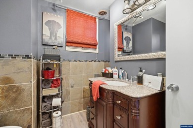 Privacy, views, and interior space come together on this - photo 26