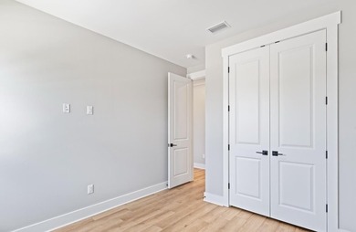 MOVE IN READY - CONSTRUCTION COMPLETE & BUILDER IS OFFERING $5K - photo 31