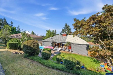 Privacy, views, and interior space come together on this - photo 43