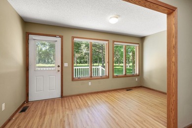 Welcome home to this thoughtfully designed one-level living - photo 8