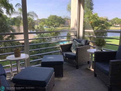 Lake Condo For Sale in Davie, Florida