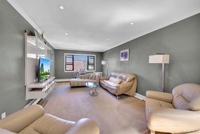 Don't miss this beautifully fully renovated 2-bedroom, 1-bath - photo 6