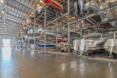 One of the largest and tallest dry storage slips available, this - photo 4