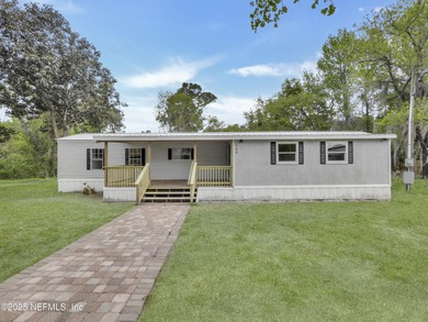 St. Johns River Home For Sale in Palatka Florida