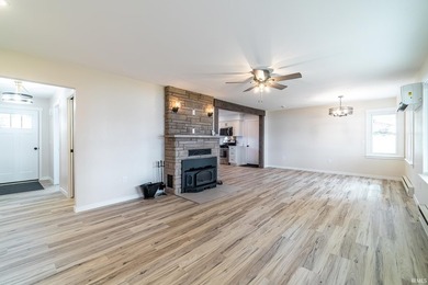 Welcome to a rare opportunity to own 120 feet of pristine - photo 12